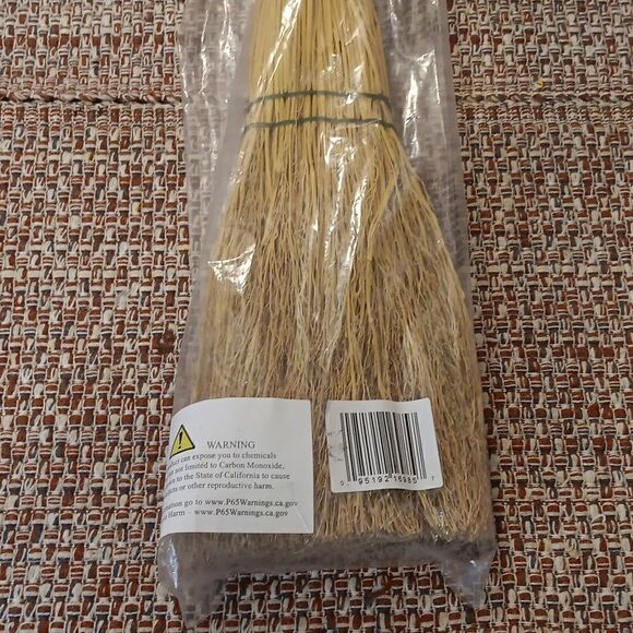 New Fireplace Rice Broom Replacement 15" By Plow & Hearth - Picture 3 of 4